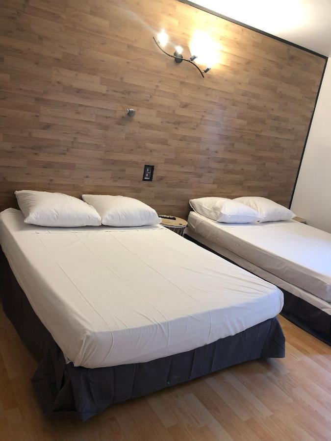 Hotel La Garenne Tresserre Eksteriør billede